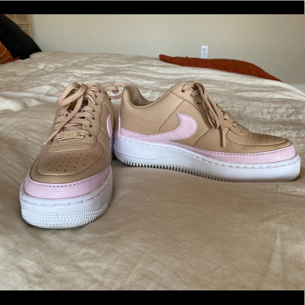 Women’s Nike Air Force 1